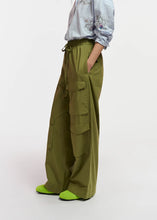Cargar imagen en el visor de la galería, Pantalón ancho cargo ESSENTIEL