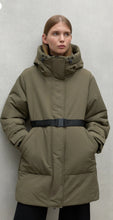 Cargar imagen en el visor de la galería, Parka cinturón ECOALF