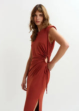 Cargar imagen en el visor de la galería, 🆕Vestido cut-out ESSENTIEL