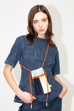 Cargar imagen en el visor de la galería, Mini bolso plisado Blue MULTITUDES