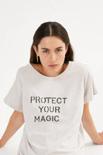 Cargar imagen en el visor de la galería, Camiseta letras RABENS SALONER