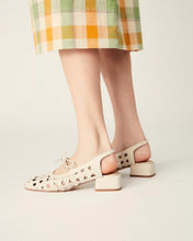 Cargar imagen en el visor de la galería, Zapato trenzado NAGUISA