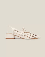 Cargar imagen en el visor de la galería, Zapato trenzado NAGUISA
