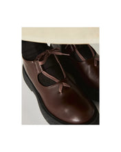 Cargar imagen en el visor de la galería, Zapato cordón NAGUISA