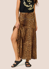 Cargar imagen en el visor de la galería, Falda animal print FIVE
