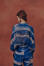 Cargar imagen en el visor de la galería, Blusa estampada mar AILANTO
