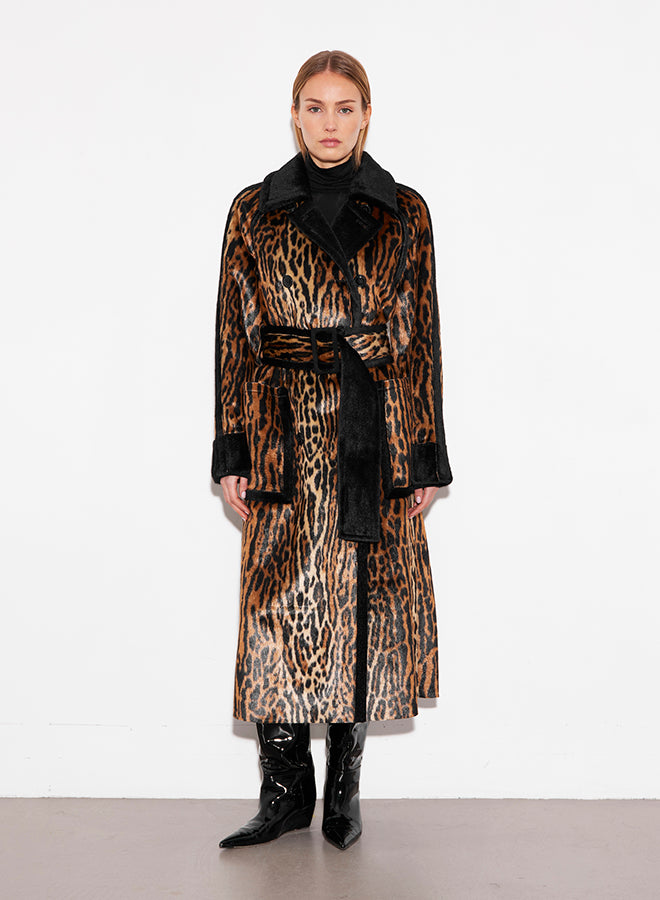 🆕Abrigo leopardo cinturón STAND STUDIO