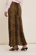 Cargar imagen en el visor de la galería, Falda animal print FIVE
