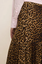 Cargar imagen en el visor de la galería, Falda animal print FIVE
