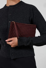 Cargar imagen en el visor de la galería, 🆕Cartera de mano MARREA
