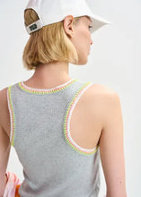 Cargar imagen en el visor de la galería, Camiseta canalé ESSENTIEL
