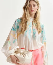 Cargar imagen en el visor de la galería, Blusa bordada ESSENTIEL
