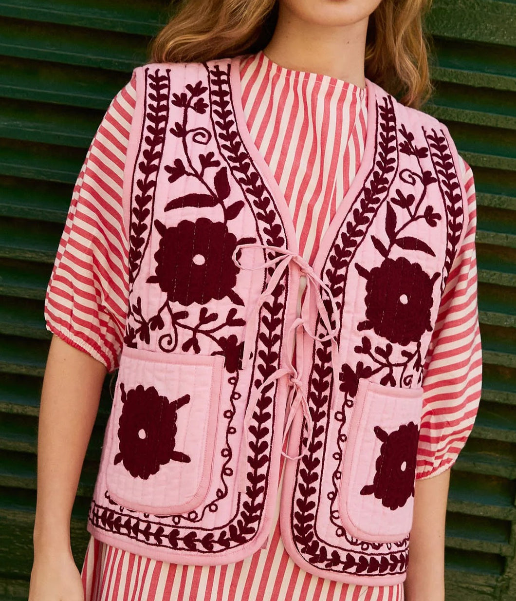 🆕Chaleco bordado SISSEL