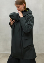 Cargar imagen en el visor de la galería, Impermeable bebe ECOALF
