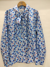 Cargar imagen en el visor de la galería, Camisa estampada lazo ESSENTIEL

