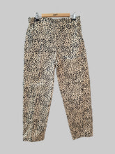 Cargar imagen en el visor de la galería, 🆕Pantalón animal print SIXSOEURS
