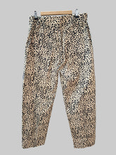 Cargar imagen en el visor de la galería, 🆕Pantalón animal print SIXSOEURS
