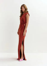 Cargar imagen en el visor de la galería, 🆕Vestido cut-out ESSENTIEL
