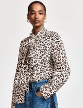 Cargar imagen en el visor de la galería, 🆕Camisa animal print lazo ESSENTIEL
