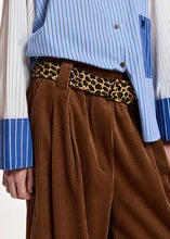 Cargar imagen en el visor de la galería, 🆕Pantalón pana ancho ESSENTIEL
