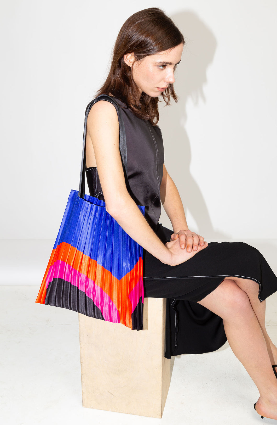 🆕Bolso tote plisado MULTITUDES