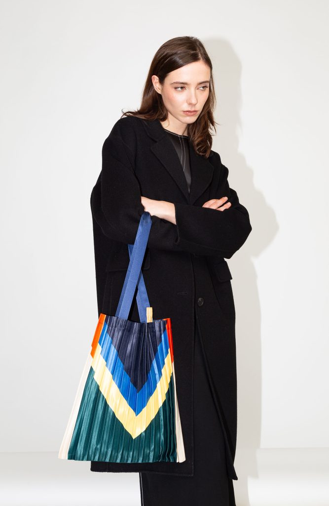 🆕Bolso tote plisado MULTITUDES