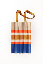 Cargar imagen en el visor de la galería, Bolso tote MULTITUDES
