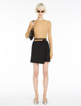 Cargar imagen en el visor de la galería, Minifalda cruzada SPORTMAX
