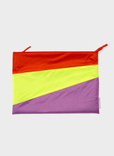 Cargar imagen en el visor de la galería, Funda protectora portátil SUSAN BIJL
