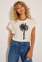 Cargar imagen en el visor de la galería, Camiseta palmera FIVE
