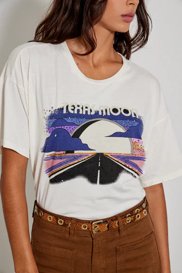 Camiseta luna FIVE