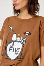 Cargar imagen en el visor de la galería, 🆕Camiseta SNOOPY batería FIVE
