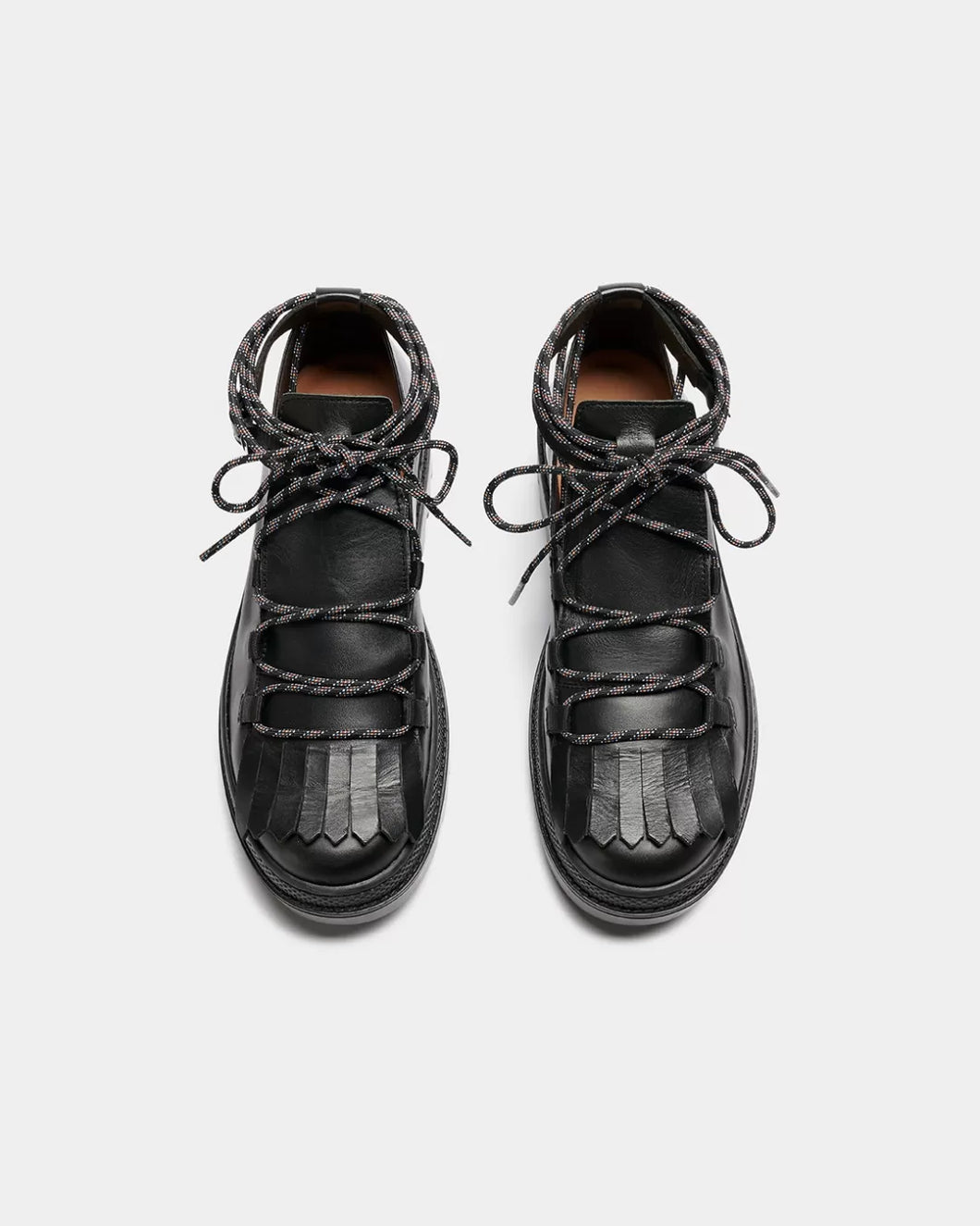 Zapato flecos cordón NAGUISA
