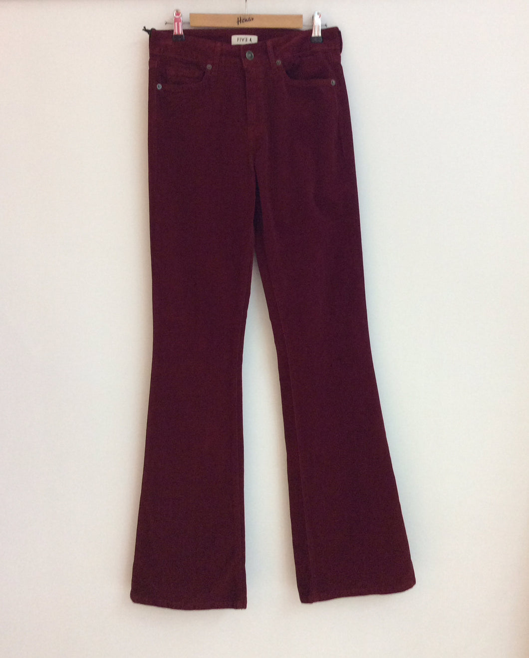 Pantalón pana fina pata trompeta  de FIVE